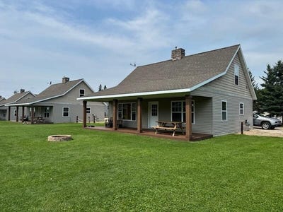 /international/us/n10140-pine-bluff-co-rd-135-mcmillan-mi-110101649389/