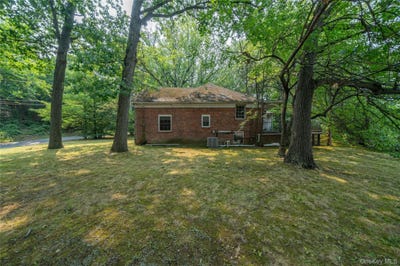 /international/us/8-rutland-road-bronxville-ny-110109585482/