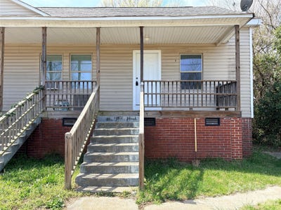 /international/us/1109-6th-street-lancaster-sc-110106677172/