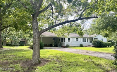 /international/us/125-sycamore-drive-ridgecrest-la-110102086904/