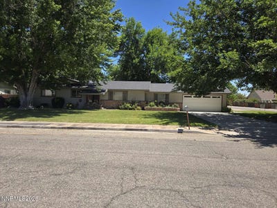 /international/us/14-willow-drive-yerington-nv-110108980984/