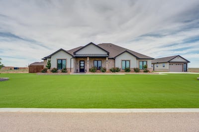 /international/us/1111-cooper-drive-new-home-tx-110107603826/