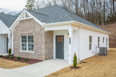 /international/us/2116-shady-lane-cleveland-tn-110108443384/