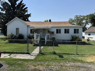 /international/us/1322-chestnut-st-milton-freewater-or-110101367106/?lang=id