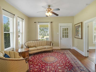 /international/us/207-n-archer-street-groesbeck-tx-110100653501/?lang=en