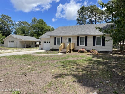 /international/us/1136-long-leaf-road-southport-nc-110108294284/