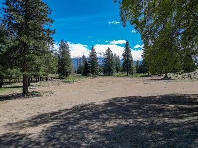 /international/us/2319-hwy-97-weed-ca-110101118828/