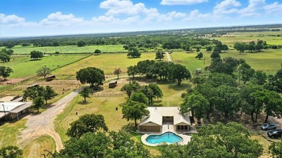 /international/us/3716-live-oak-road-santo-tx-110101099710/