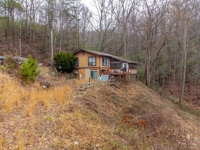 /international/us/180-walden-pond-rd-bryson-city-nc-110106172501/