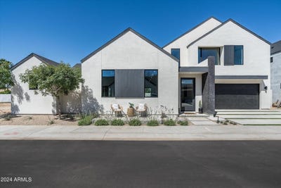 /international/us/6324-n-10th-drive-phoenix-az-110107352459/