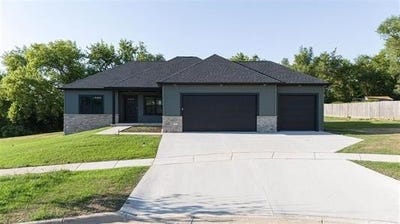 /international/us/2345-pow-wow-trail-beloit-wi-110108817496/