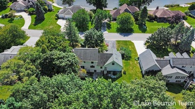 /international/us/945-bay-ridge-drive-holland-mi-110110216345/