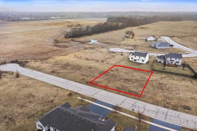 /international/us/1523-fern-lane-south-beloit-il-110075790065/