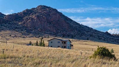 /international/us/516-mt-highway-287-w-ennis-mt-110101343631/?lang=en