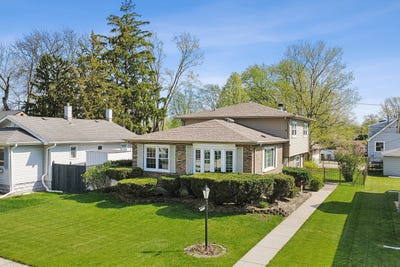 /international/us/7029-173rd-place-tinley-park-il-110107377372/