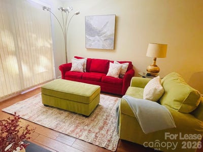 /international/us/718-trade-street-charlotte-nc-110105278928/