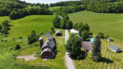 /international/us/321-panther-mt-rd-richfield-springs-ny-110093687703/