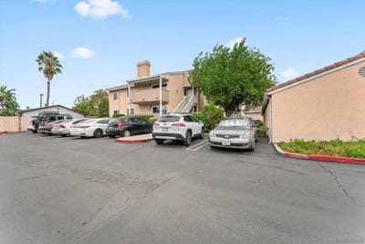 /international/us/1075-n-escondido-blvd-escondido-ca-110107007551/
