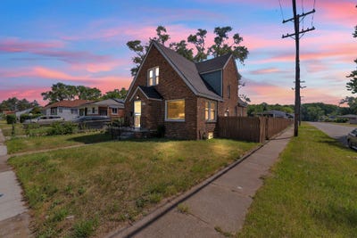 /international/us/21004-reimanville-avenue-ferndale-mi-110108739360/