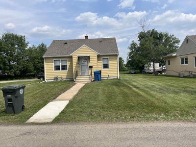 /international/us/354-idaho-street-waterloo-ia-110100075784/