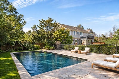 /international/us/67-corbett-drive-east-quogue-ny-110120460915/