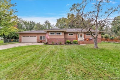/international/us/8949-the-fairways-clarence-ny-110119947224/