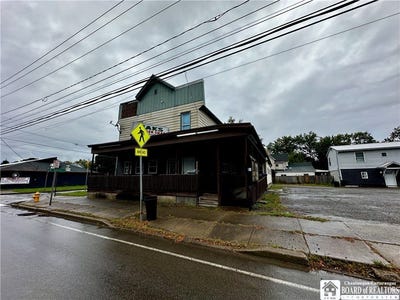 /international/us/720-wayne-street-olean-ny-110098691681/