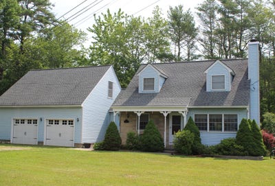 /international/us/3-boothby-lane-farmingdale-me-110100749458/