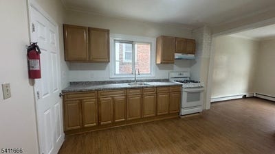 /international/us/205-parker-ave-clifton-city-nj-110106156419/