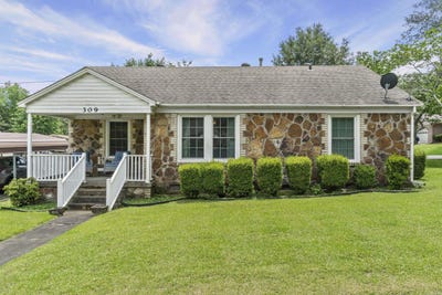 /international/us/309-w-cleveland-st-bald-knob-ar-110108666229/