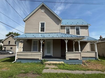 /international/us/2206-cummings-street-williamsport-pa-110101100626/
