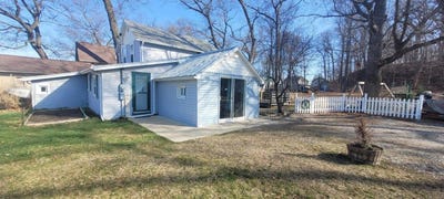 /international/us/2090-lake-view-drive-brooklyn-mi-110105017036/