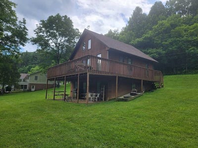 /international/us/595-gallimore-ln-floyd-va-110100623890/