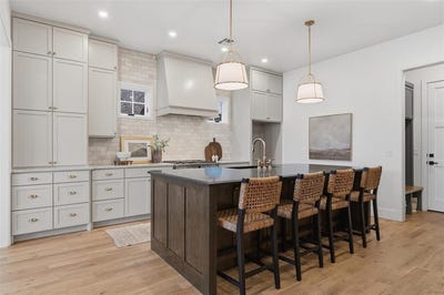 /international/us/505-ne-1st-terrace-oklahoma-city-ok-110103193868/