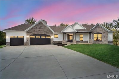 /international/us/5-schaper-farms-court-foristell-mo-110100528530/