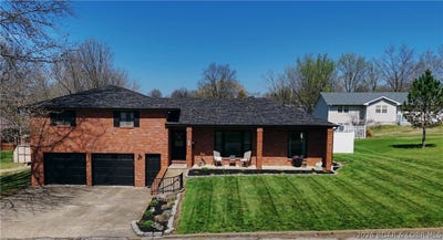 /international/us/421-w-bourbon-street-eldon-mo-110106958116/
