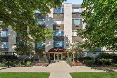 /international/us/201-s-maple-avenue-oak-park-il-110120457408/
