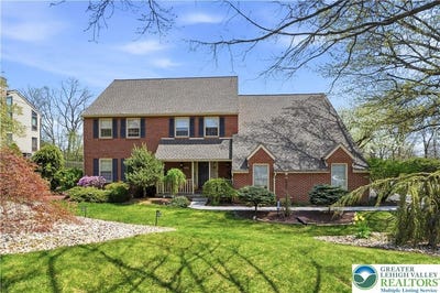 /international/us/1551-duxbury-court-south-whitehall-twp-pa-110107400818/