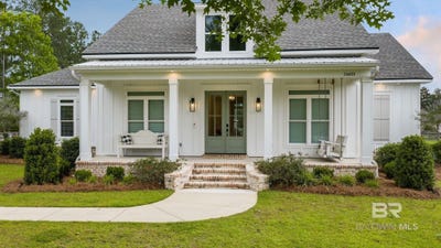 /international/us/11403-red-barn-road-fairhope-al-110108492959/