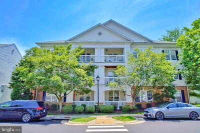 /international/us/42480-rockrose-square-brambleton-va-110100462682/
