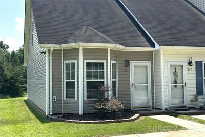 /international/us/215-linkside-court-se-lenoir-nc-110100804888/
