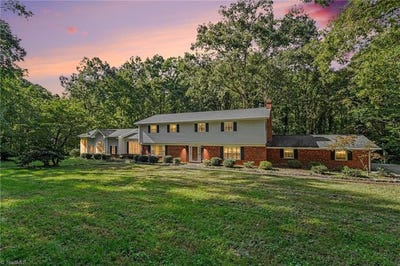 /international/us/8800-harwick-court-lewisville-nc-110120060166/