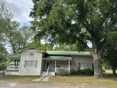 /international/us/426-w-james-lee-boulevard-crestview-fl-110107158195/