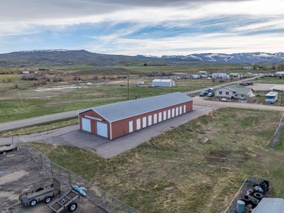/international/us/10-circle-s-ct-lander-wy-110103524293/