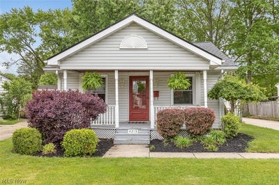 /international/us/4213-w-219th-street-fairview-park-oh-110108355925/