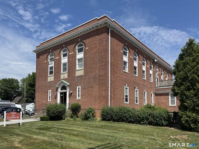/international/us/2459-whitney-avenue-hamden-ct-110109036069/