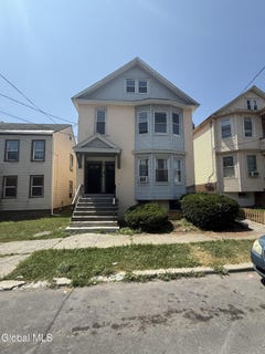 /international/us/62-benson-street-albany-ny-110100980531/