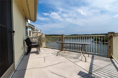 /international/us/210-bluff-boulevard-camdenton-mo-110106002191/