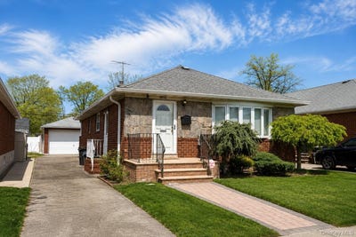 /international/us/151-15-25th-avenue-whitestone-ny-110108338059/