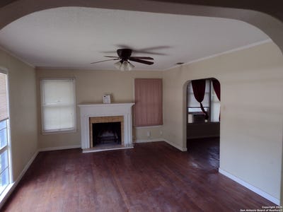 /international/us/415-north-san-antonio-tx-110106022511/